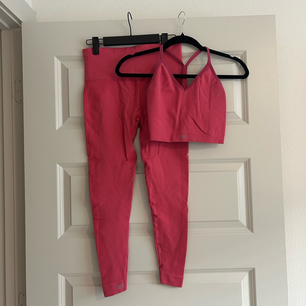 TOP + LEGGINGS - Sculptflex set (Pink)